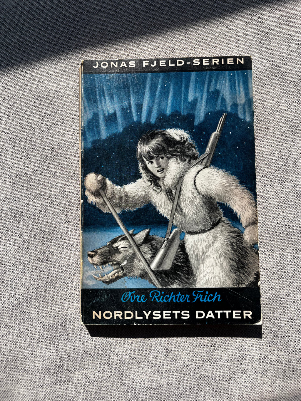 SOLGT! Øvre Richter Frich: Nordlysets datter